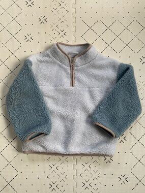 Little Planet sherpa pullover